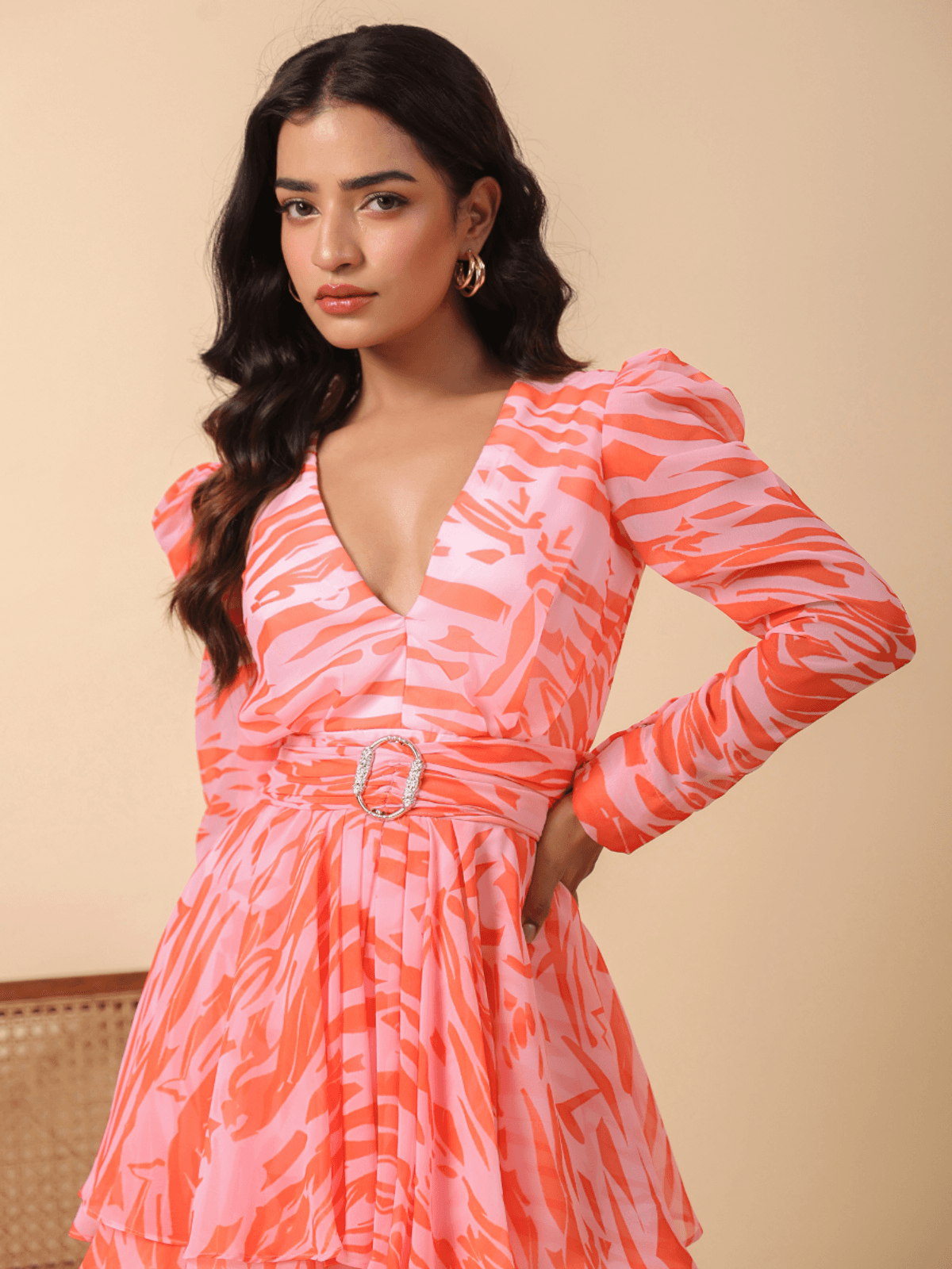 ORANGE V-NECK BUCKLED DRESS