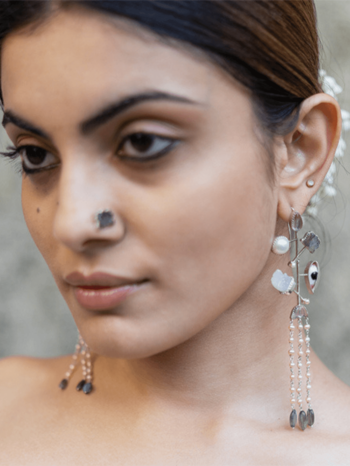 PICHWAI BLUE LOTUS NOSE PIN