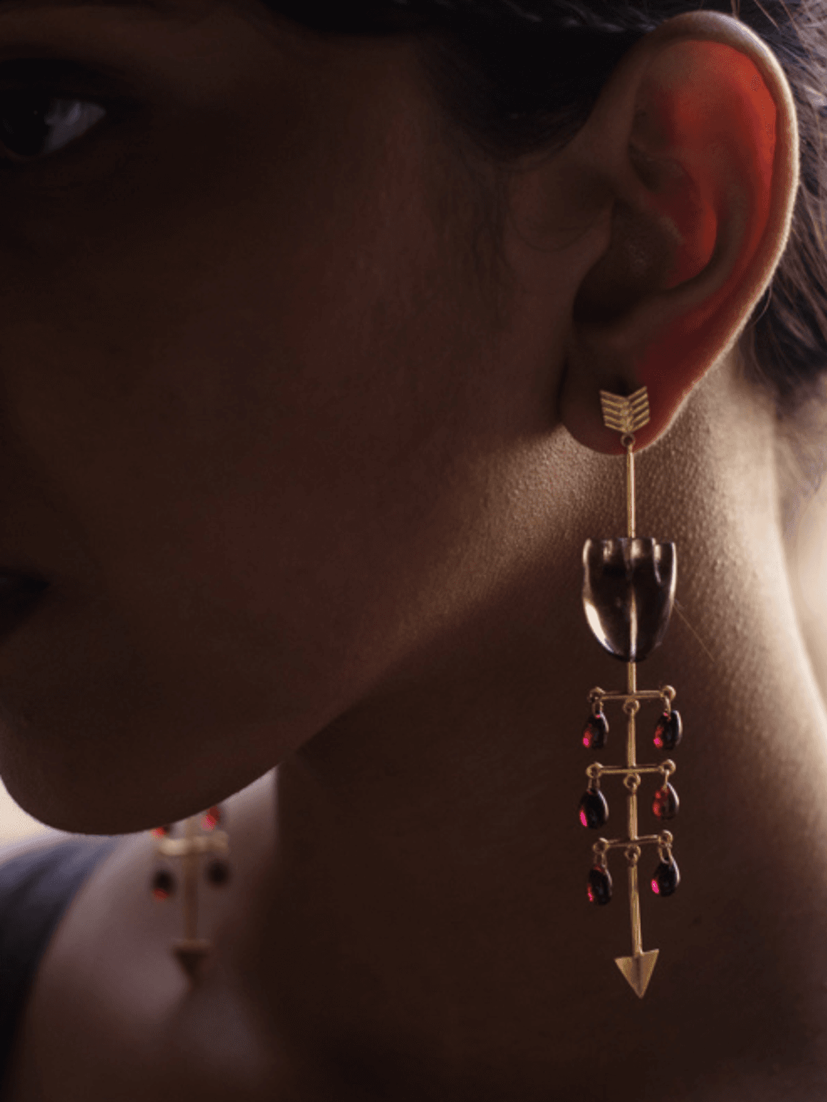HEART BLEEDING - BROWN EARRING