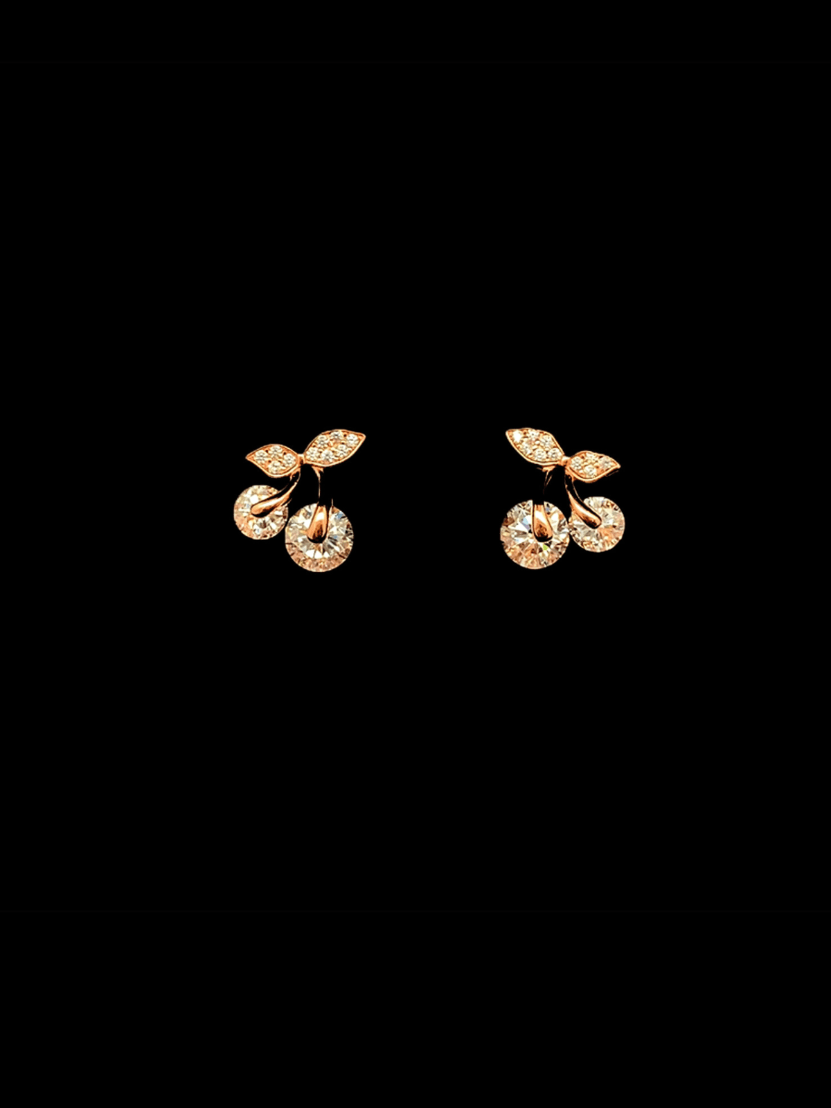 Whirling Diamond Leaf Stud Earrings Whirling Diamond Leaf Stud Earrings