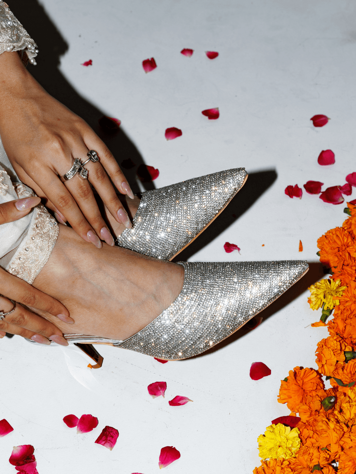 CROWN - RHINESTONES POINTED HEELS CROWN - RHINESTONES POINTED HEELS