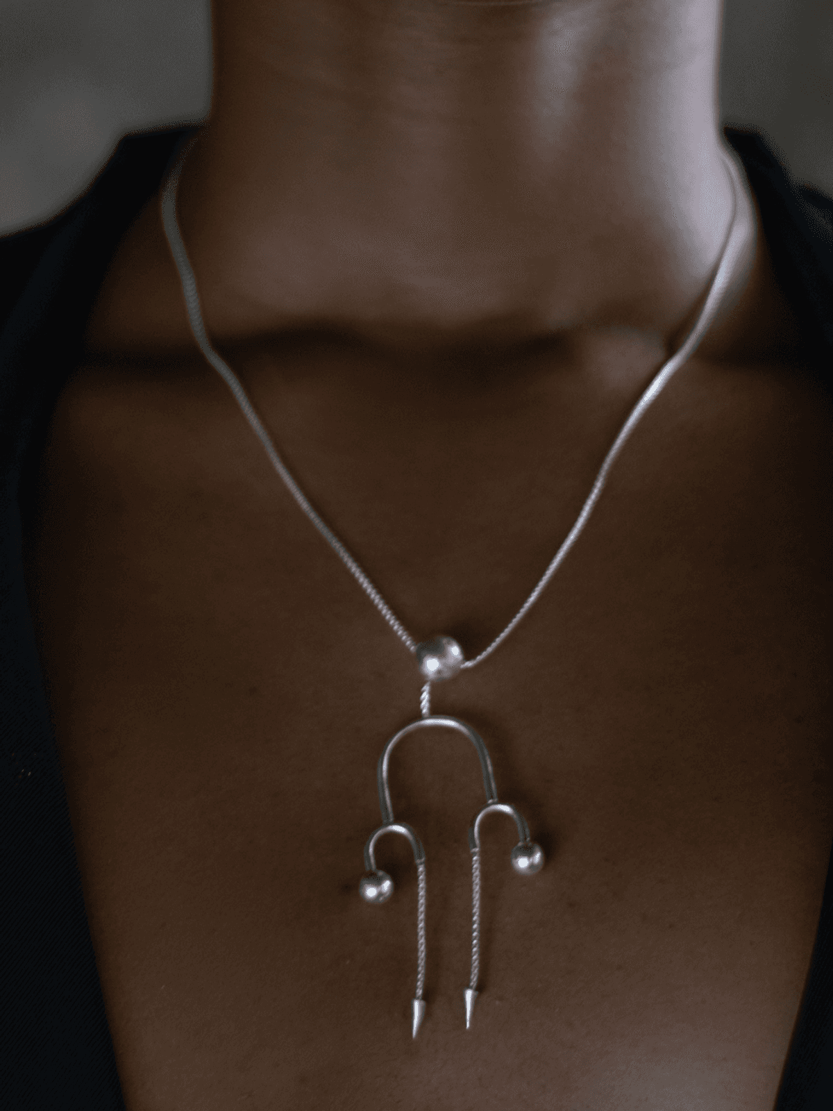 Deco silver chryser chain Deco silver chryser chain